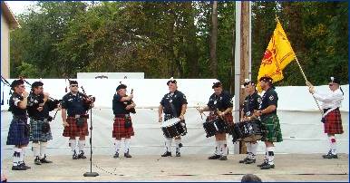 tn_WIF08-Pipers06.jpg